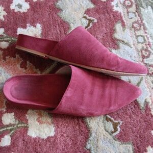 STUART WEITZMAN Burgundy Suede Flat Pointed Toe Mules 8.5
